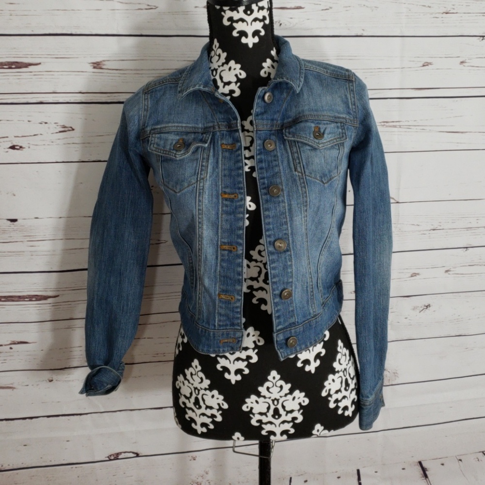 Womans denim jacket size XS